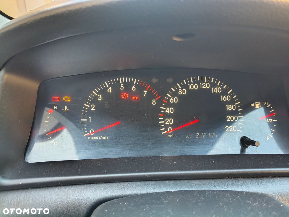 Toyota Corolla 1.4 VVT-i Terra - 9