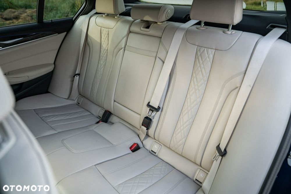 BMW Seria 5 - 27