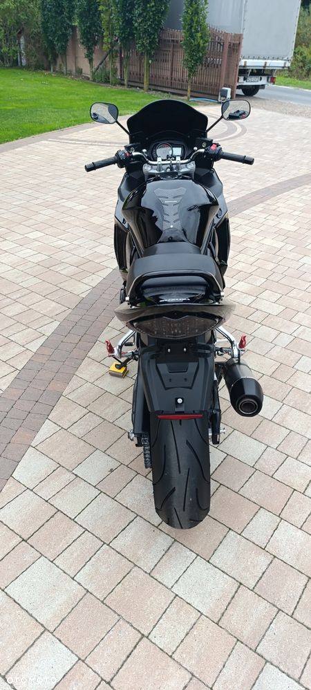 Suzuki GSX - 8