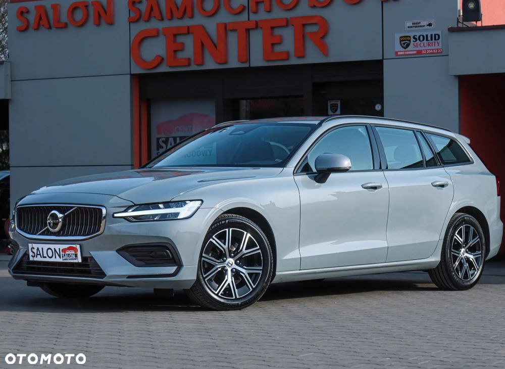 Volvo V60 B3 B DKG Momentum Pro - 38