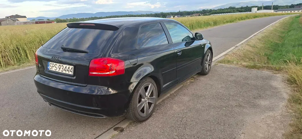Audi A3 1.6 S Line Sportpaket plus - 4