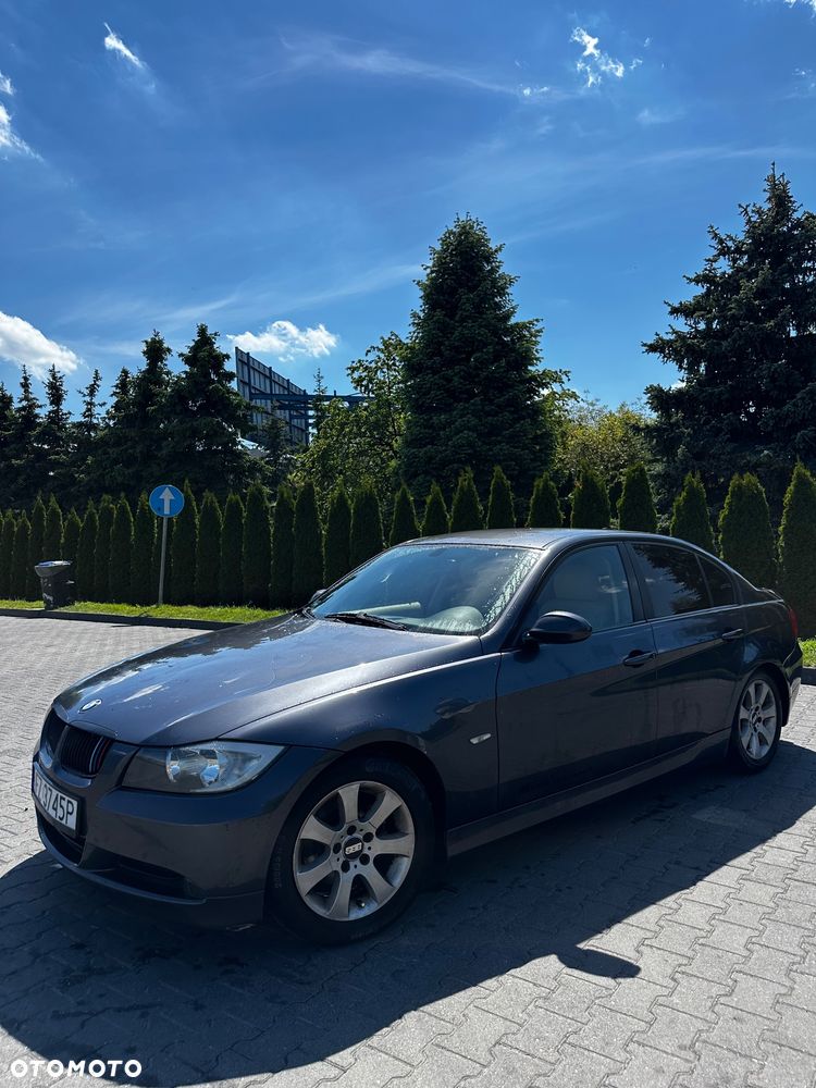 BMW Seria 3 320i - 17
