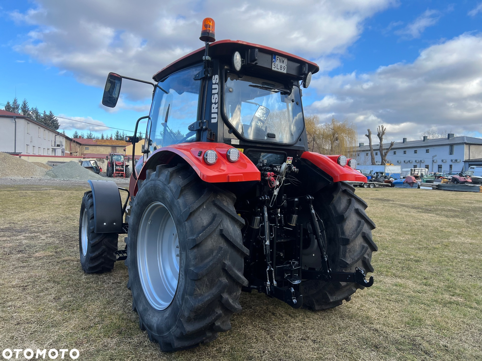 Ursus 11054 - 5