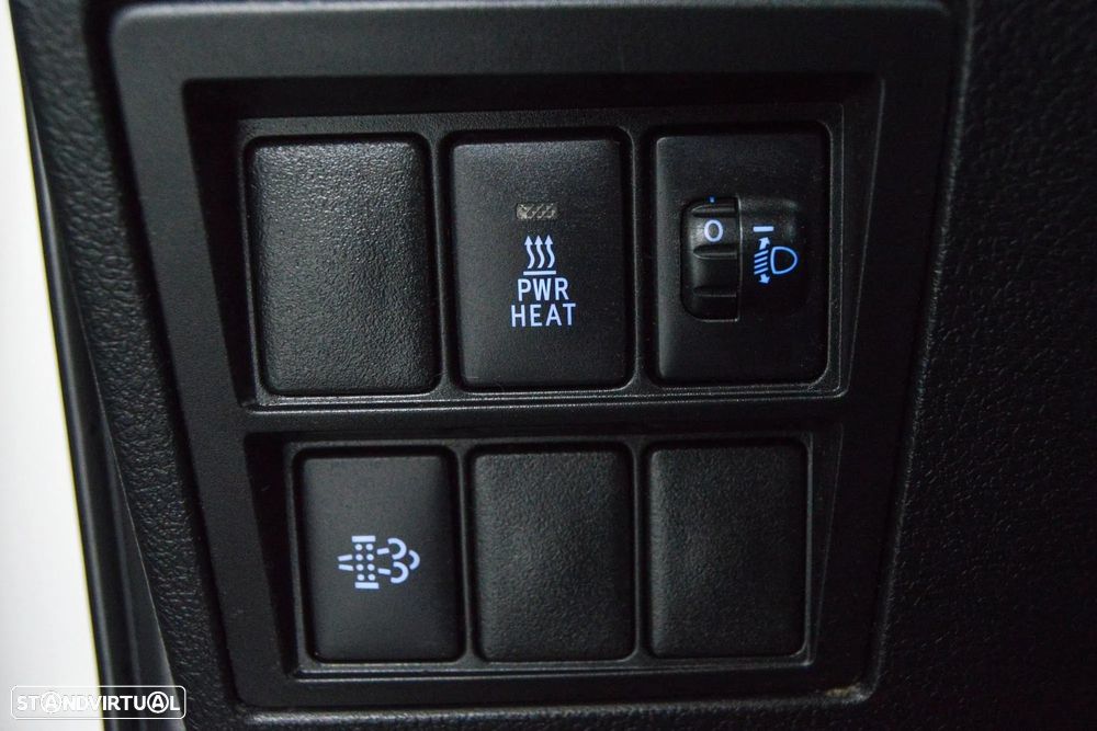 Toyota Hilux 2.4 D-4D 4X2 Cabine Extra 3L - 28