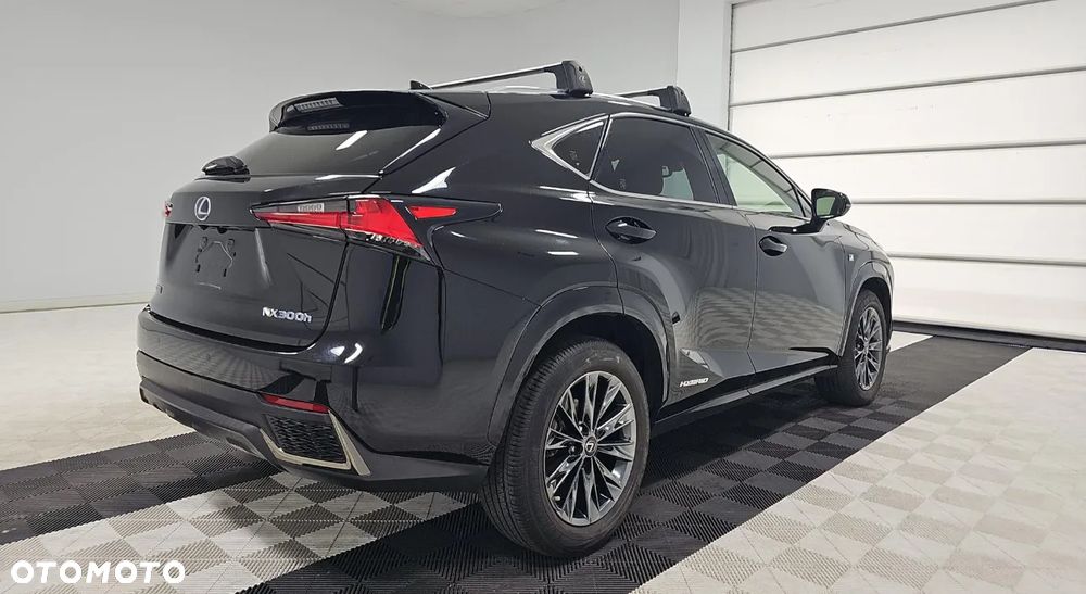 Lexus NX 300h E-FOUR F SPORT - 3