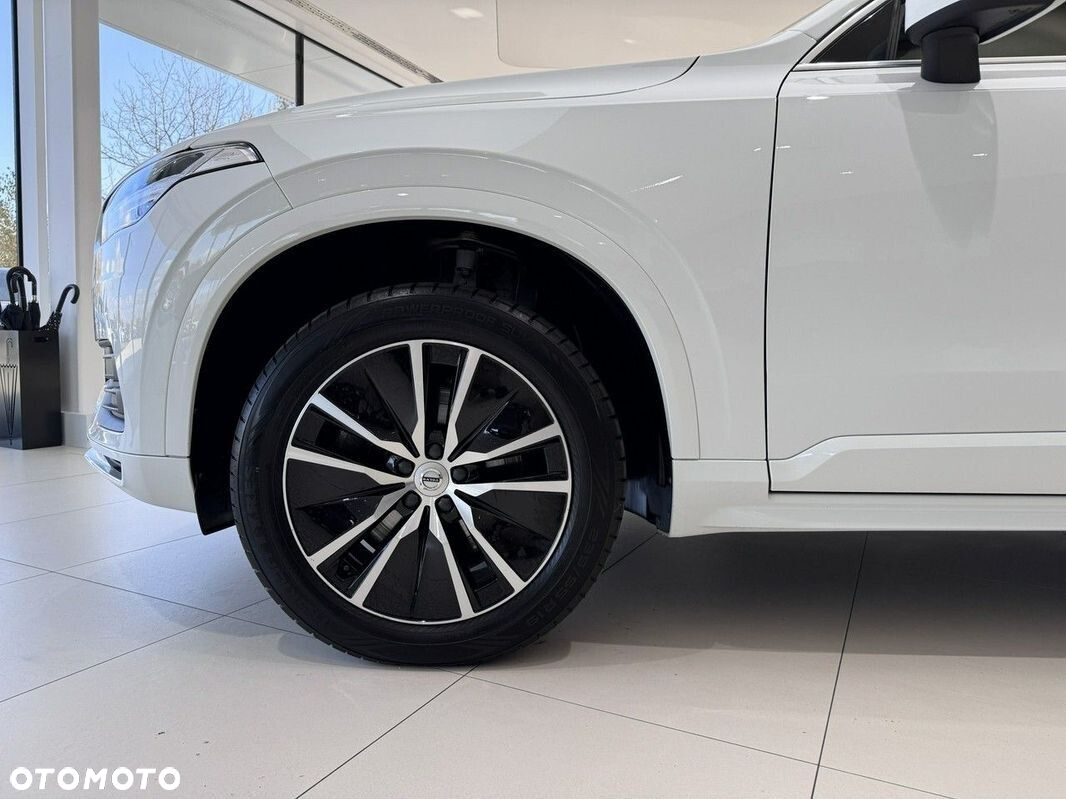 Volvo XC 90 - 22