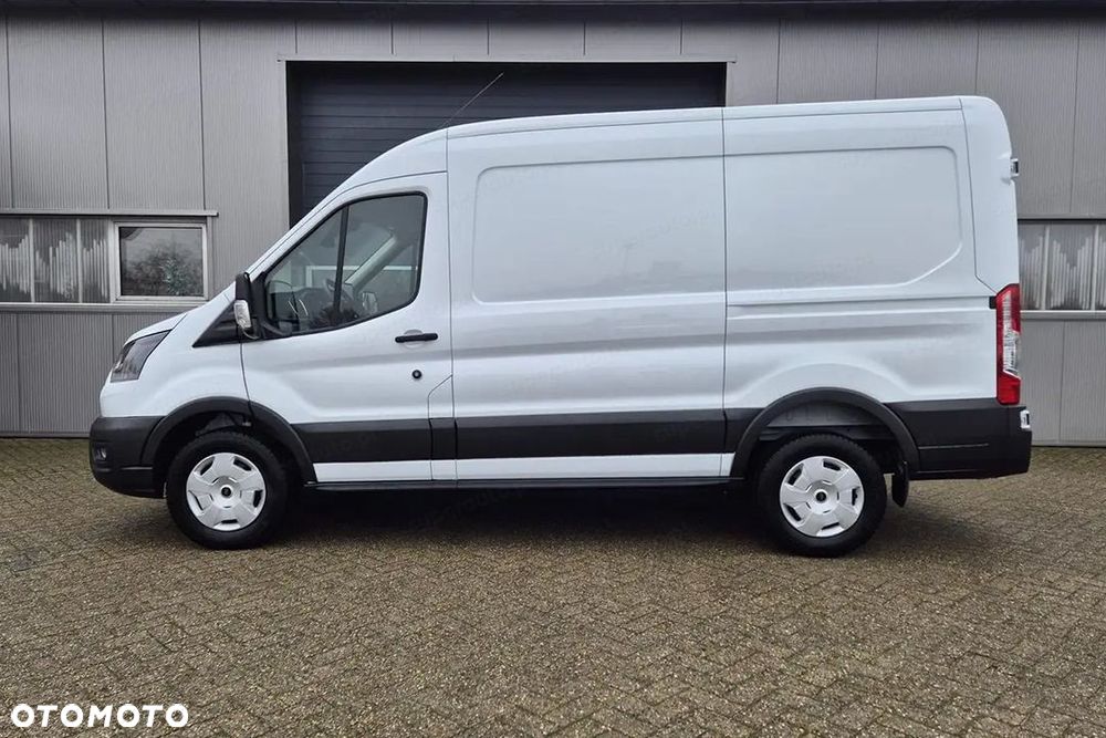 Ford Transit 350 L2H2 Trend 2.0 130KM - 10