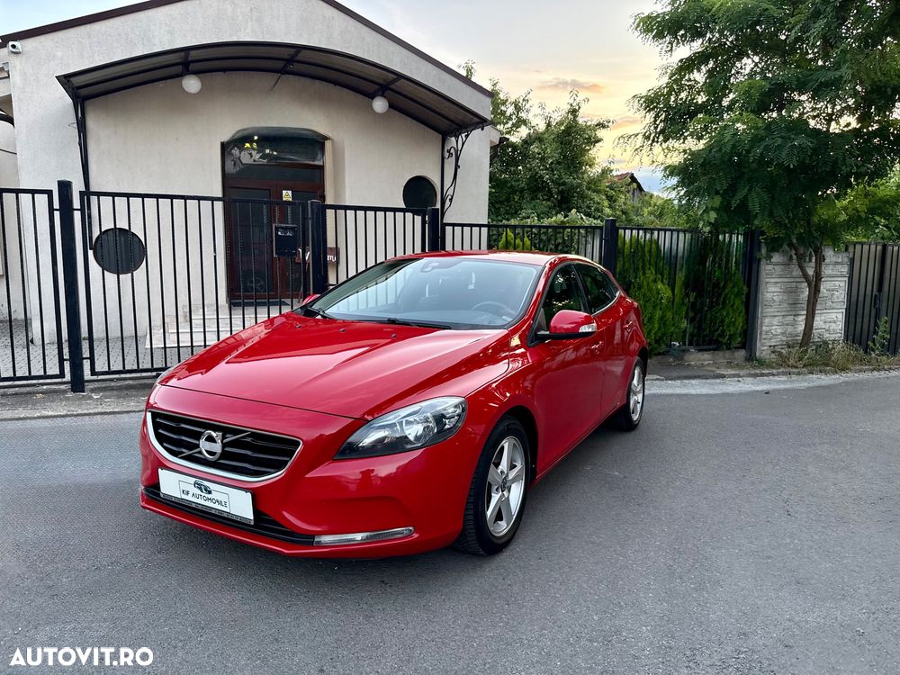Volvo V40 T2 Momentum - 11