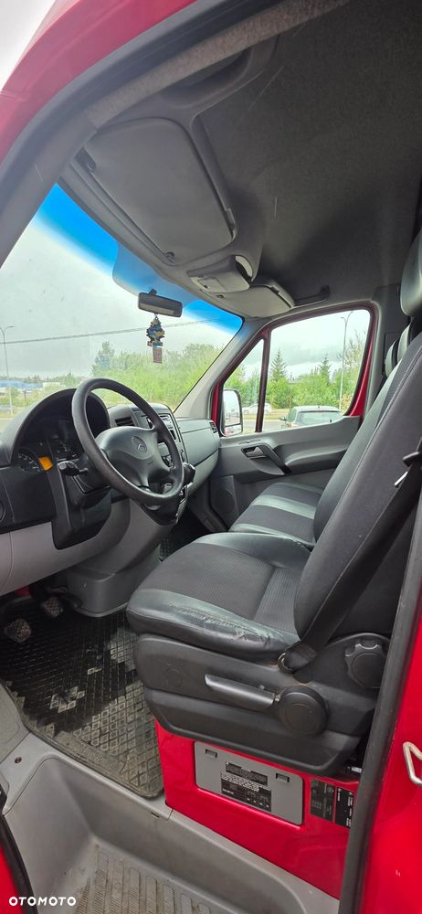 Mercedes-Benz Sprinter - 9