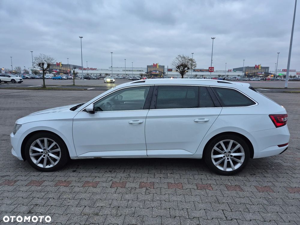 Skoda Superb 2.0 TDI Style - 1