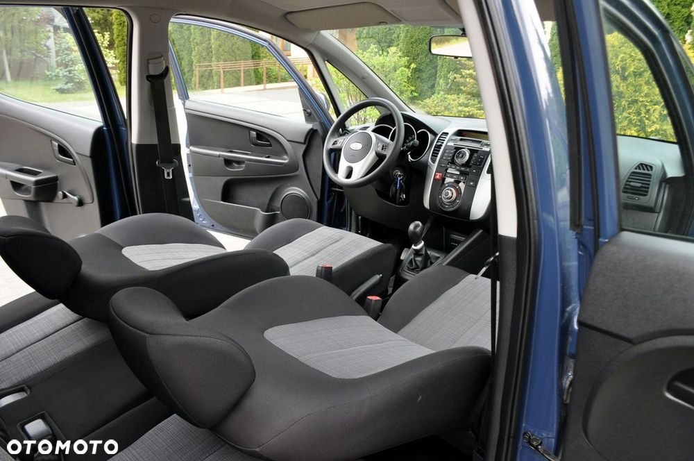 Kia Venga - 23