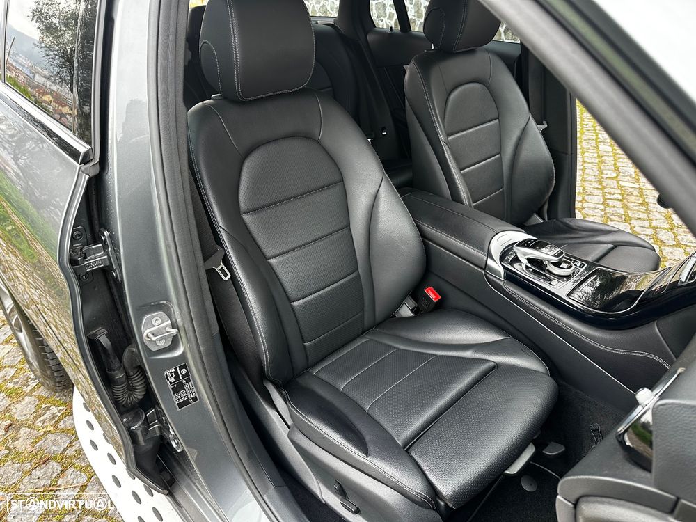 Mercedes-Benz GLC 220 d 4Matic 9G-TRONIC AMG Line - 26