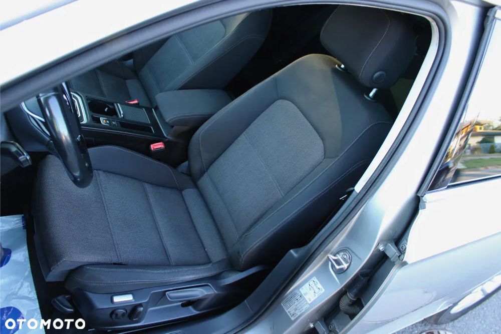 Volkswagen Passat 2.0 TDI (BlueMotion Technology) DSG Comfortline - 15
