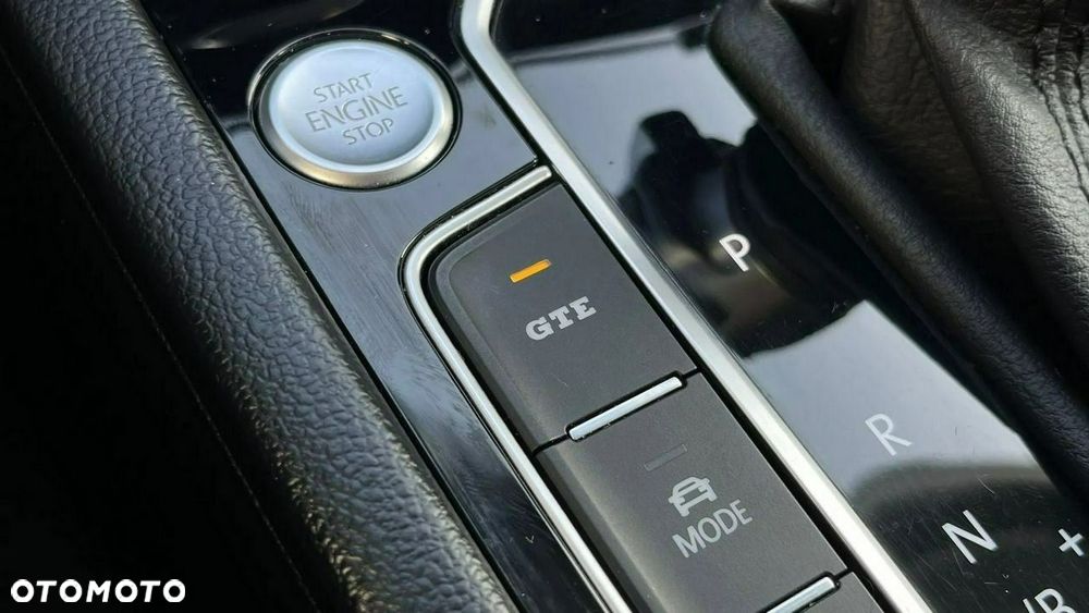 Volkswagen Passat - 26