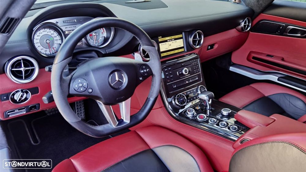 Mercedes-Benz SLS 63 AMG - 5
