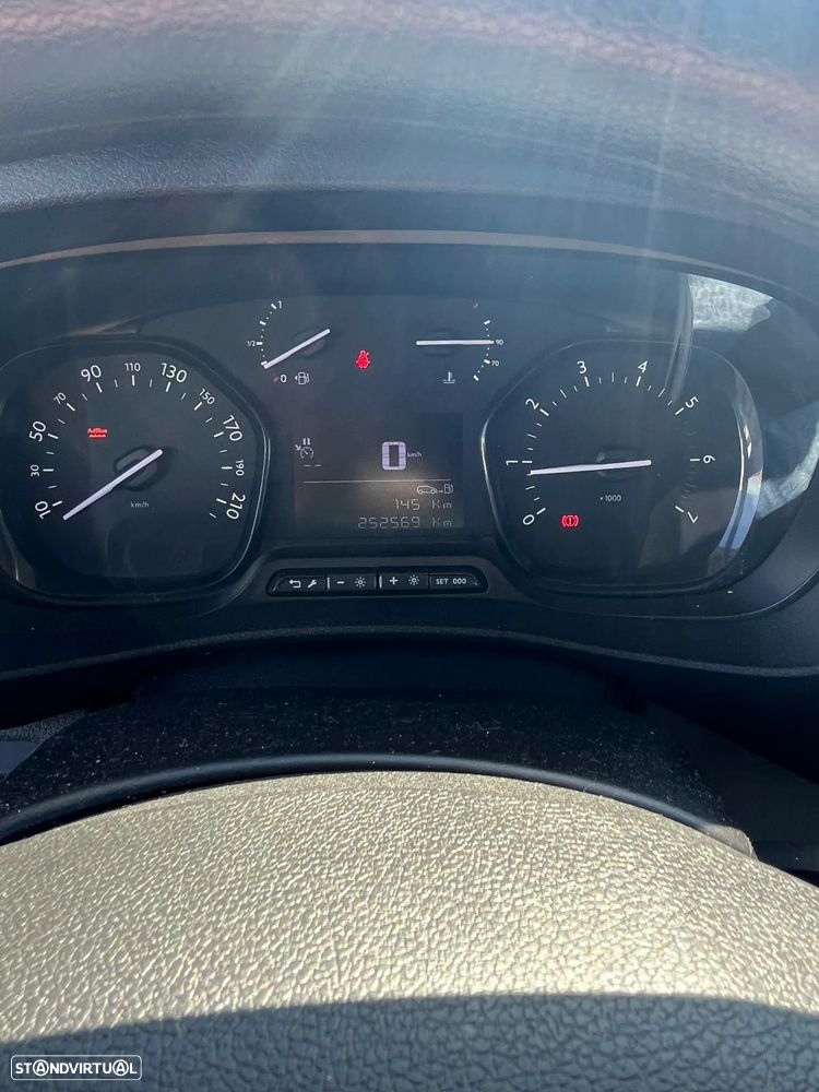 Peugeot Expert - 7
