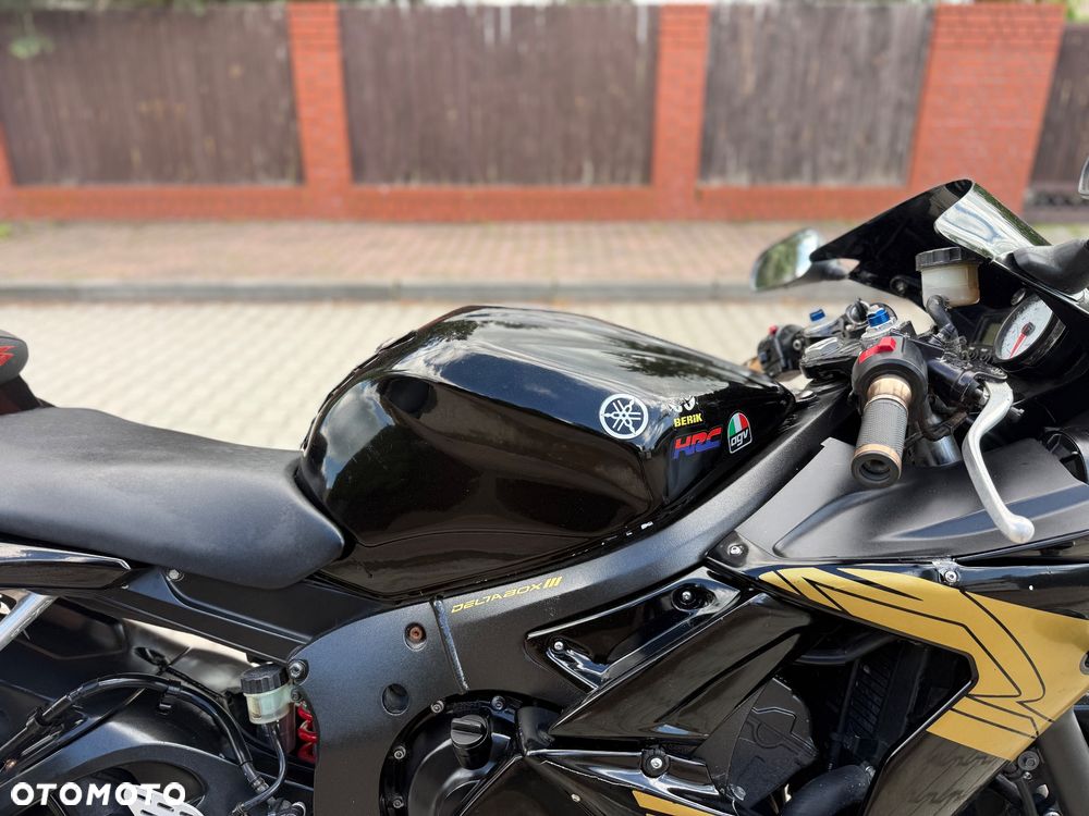 Yamaha R6 - 10