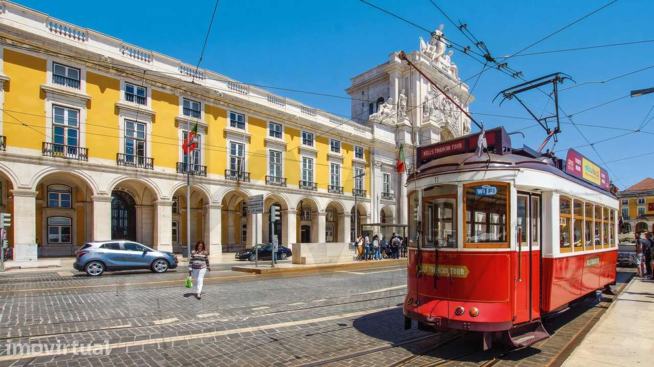 T3 de Charme na Baixa, junto ao Rio: Sala com 55 m2, Terraço de 12m2 e - Grande imagem: 2/24
