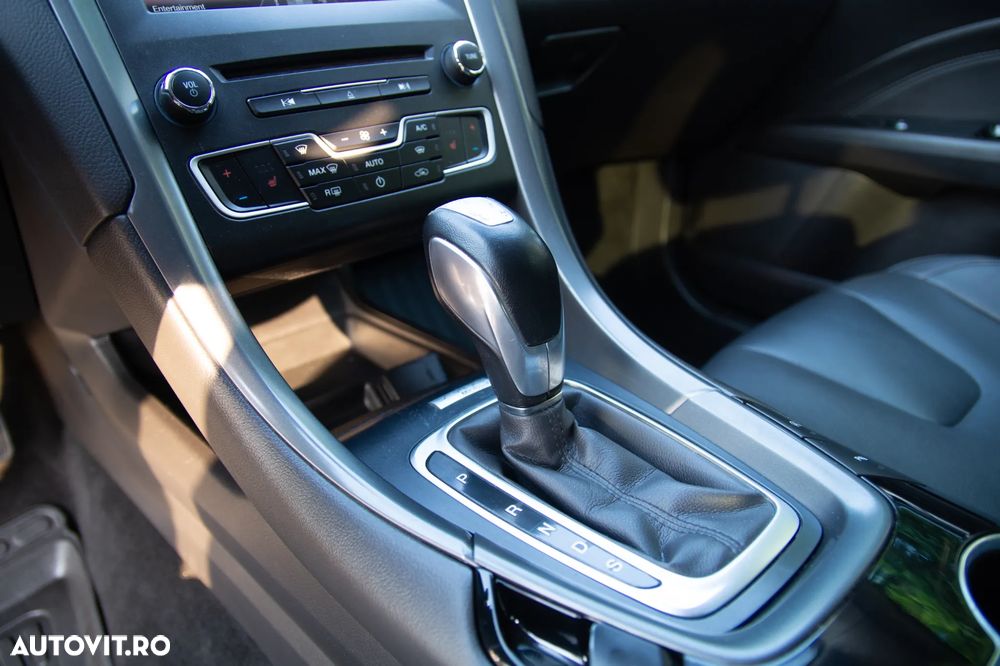 Ford Mondeo 2.0 TDCI PowerShift Titanium - 15
