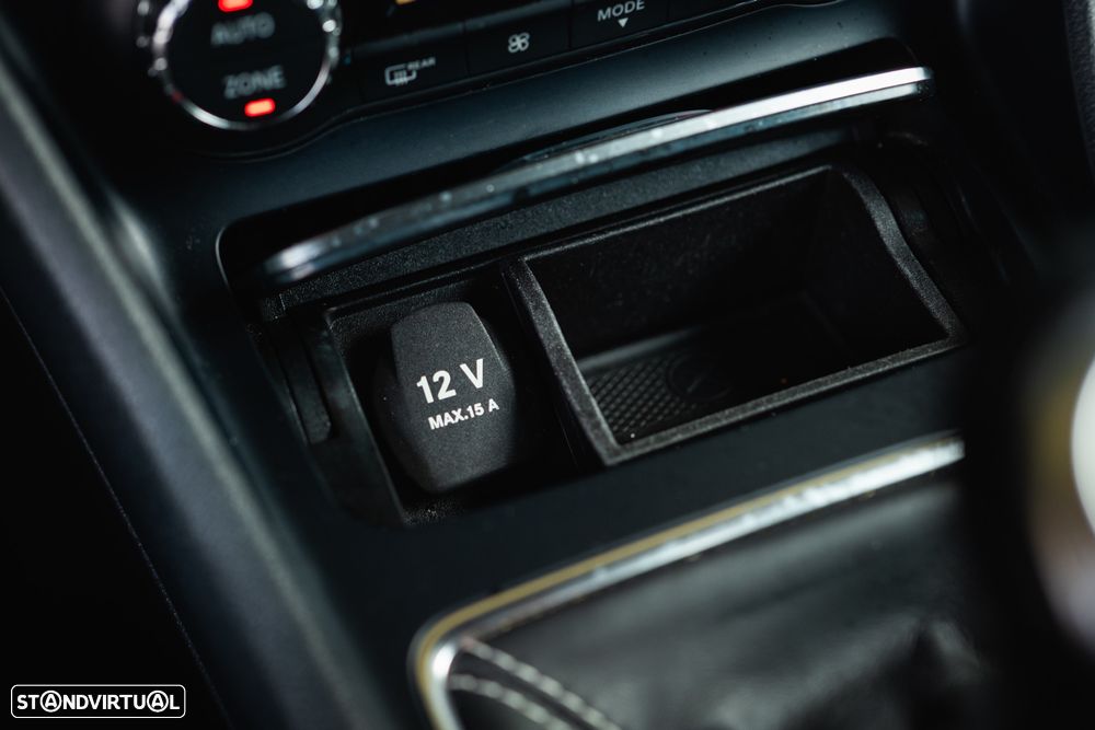 Mercedes-Benz CLA 200 Shooting Brake d Urban - 34