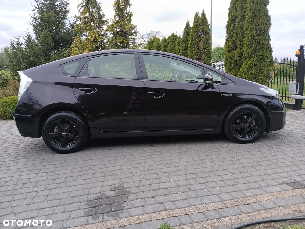 Toyota Prius - 10