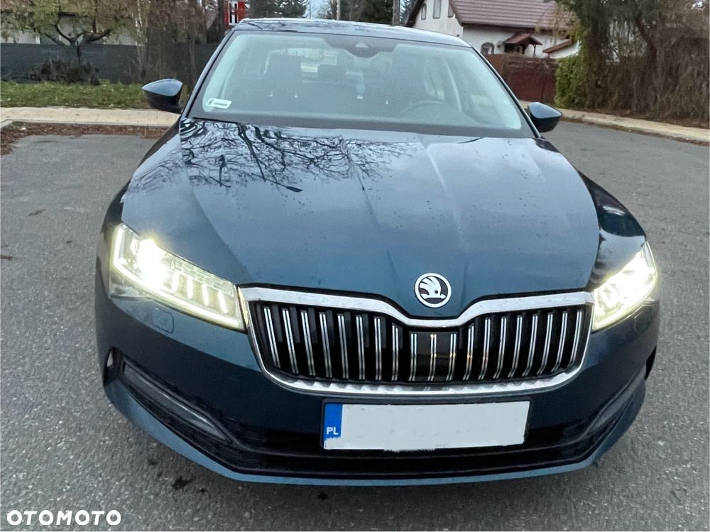 Skoda Superb 2.0 TDI SCR Ambition DSG - 35