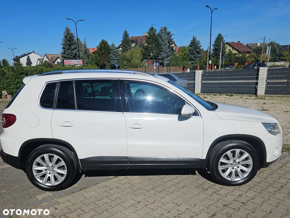 Volkswagen Tiguan - 8