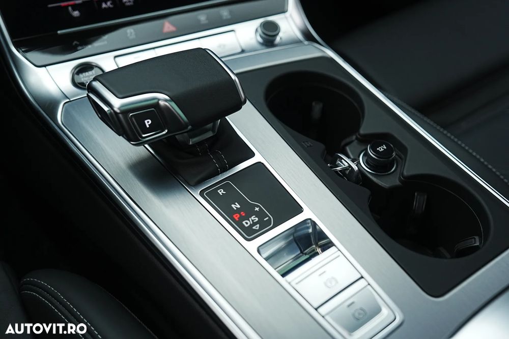 Audi A6 40 TDI quattro S tronic S line - 37