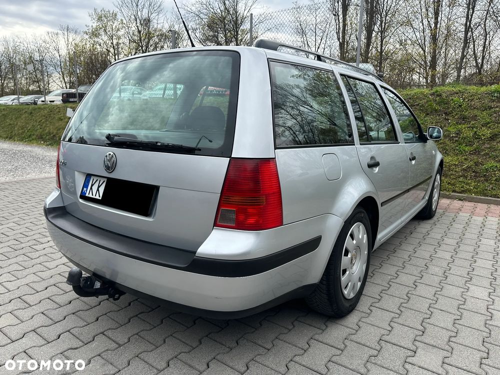 Volkswagen Golf 1.6 Basis - 4