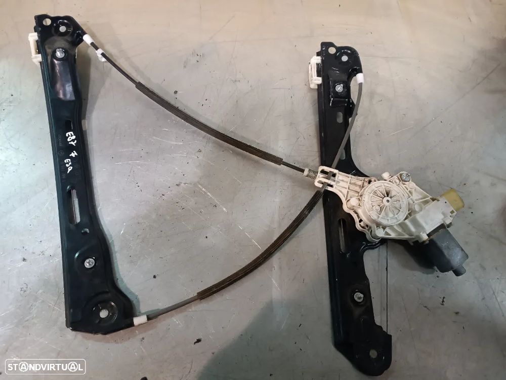 ELEVADOR VIDRO COMPLETO BMW SERIE 1 E87 - FRENTE ESQUERDO / DIREITO / TRAS - 1