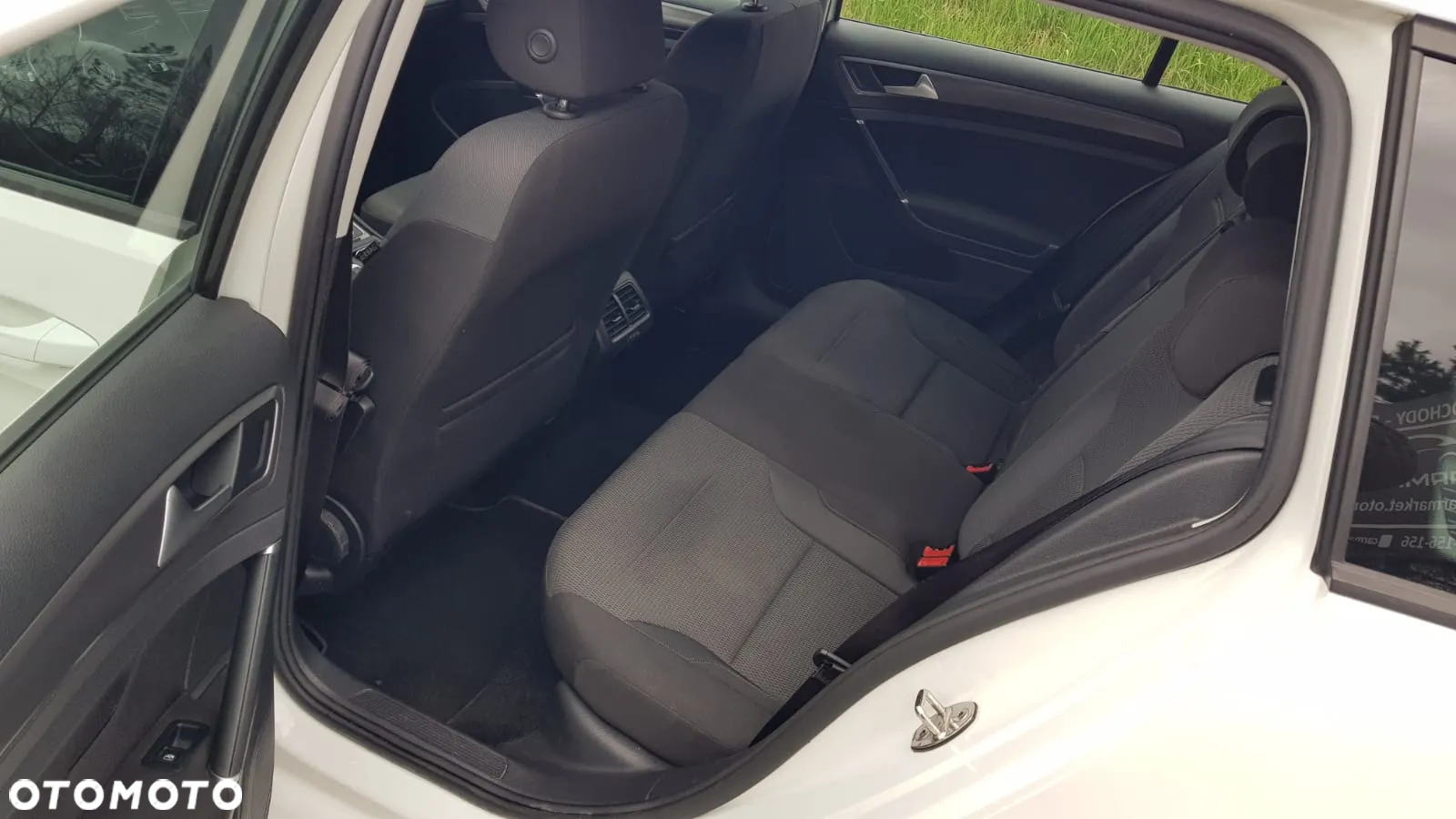 Volkswagen Golf - 10