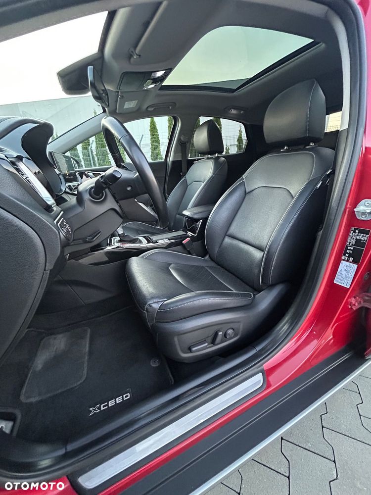 Kia XCeed 1.6 T-GDI L Business Line DCT - 34