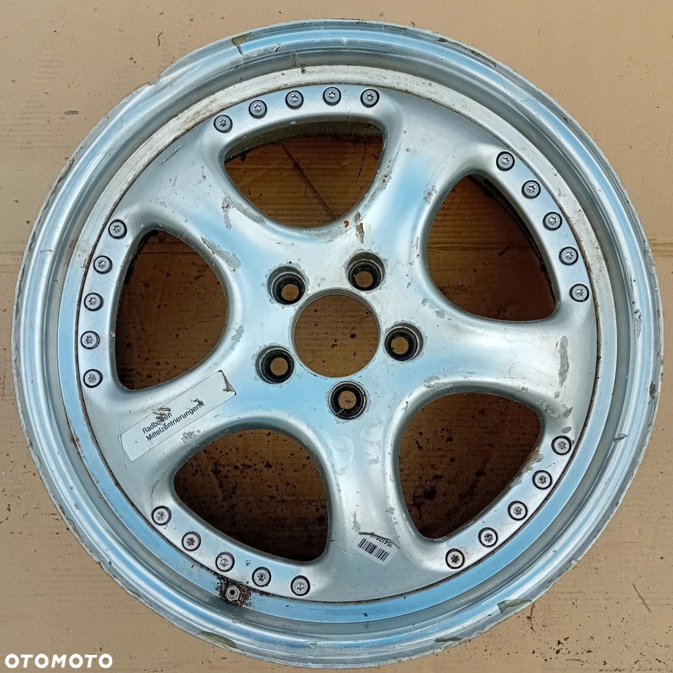 FELGA RH 7,5JX19 ET56 5X120 - 1
