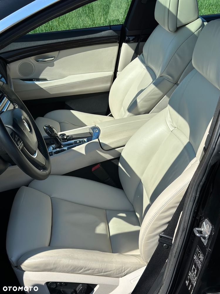 BMW 5GT 530d - 11