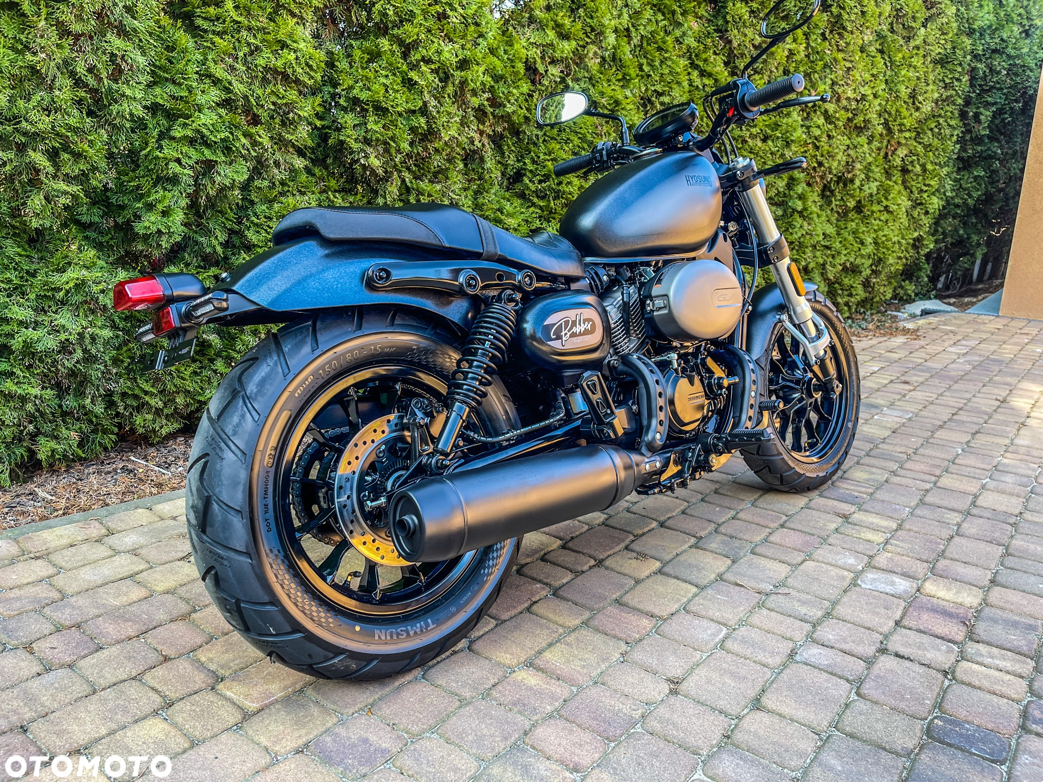 Hyosung GV - 4