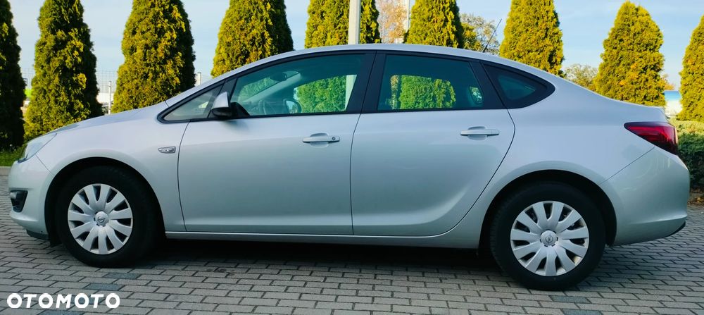 Opel Astra IV 1.6 Cosmo - 7