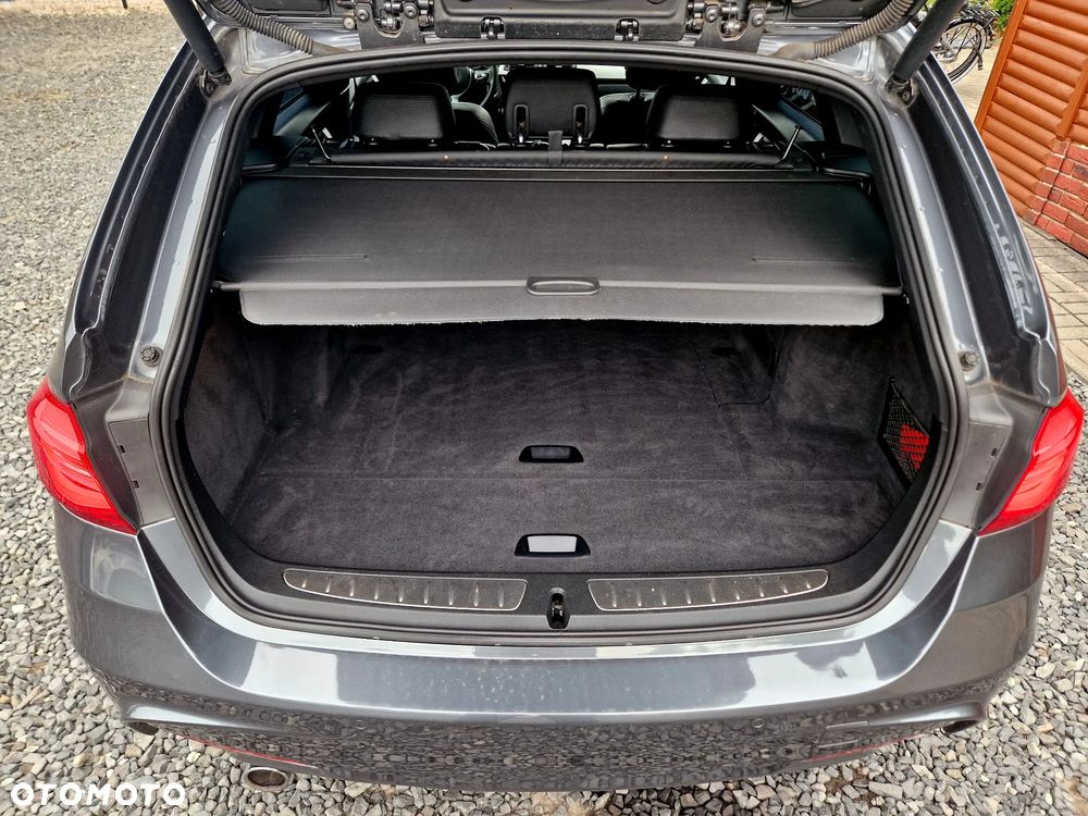 BMW Seria 3 318d M Sport - 26