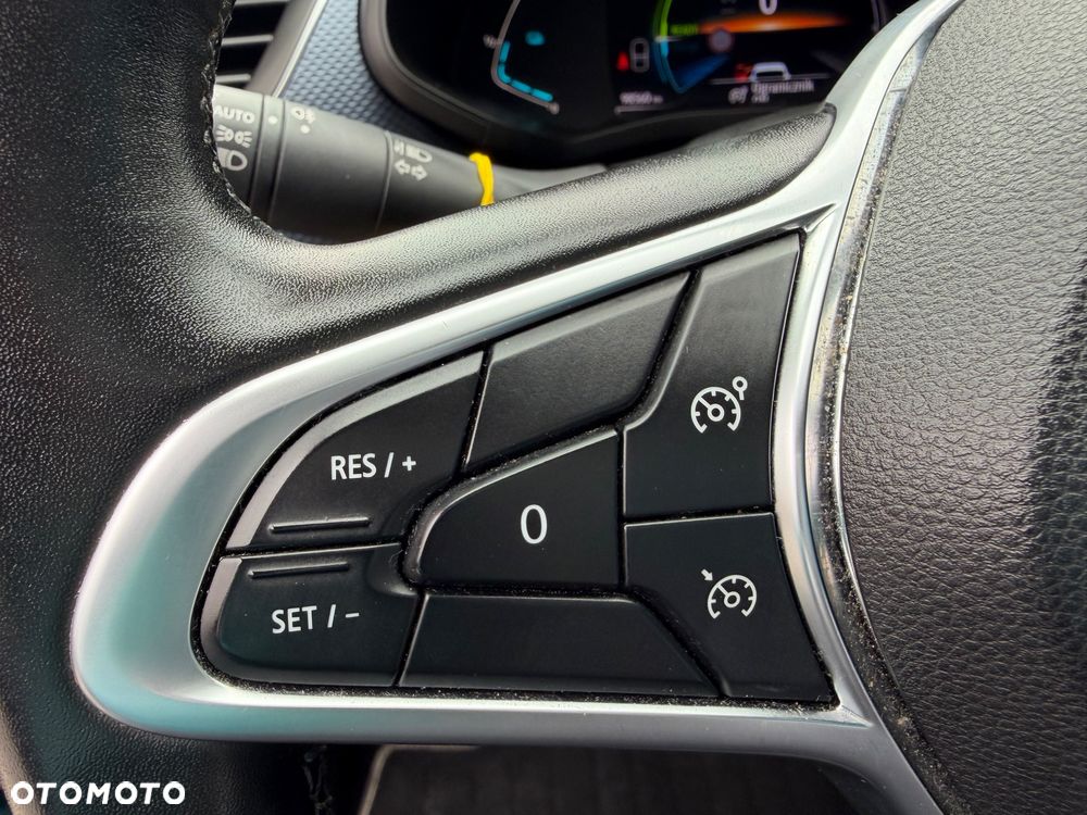 Renault Arkana 1.6 E-TECH Zen MMT - 32