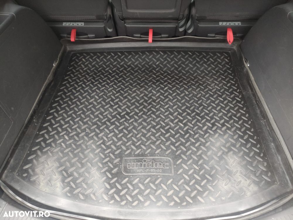 Volkswagen Touran 1.9 TDI - 7