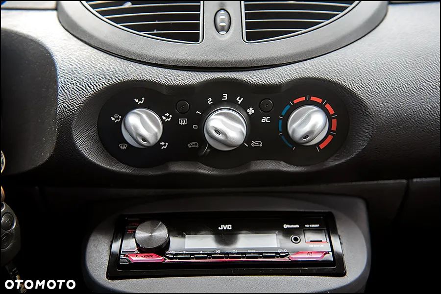 Renault Twingo - 23