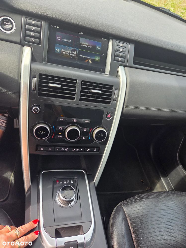 Land Rover Discovery Sport - 12