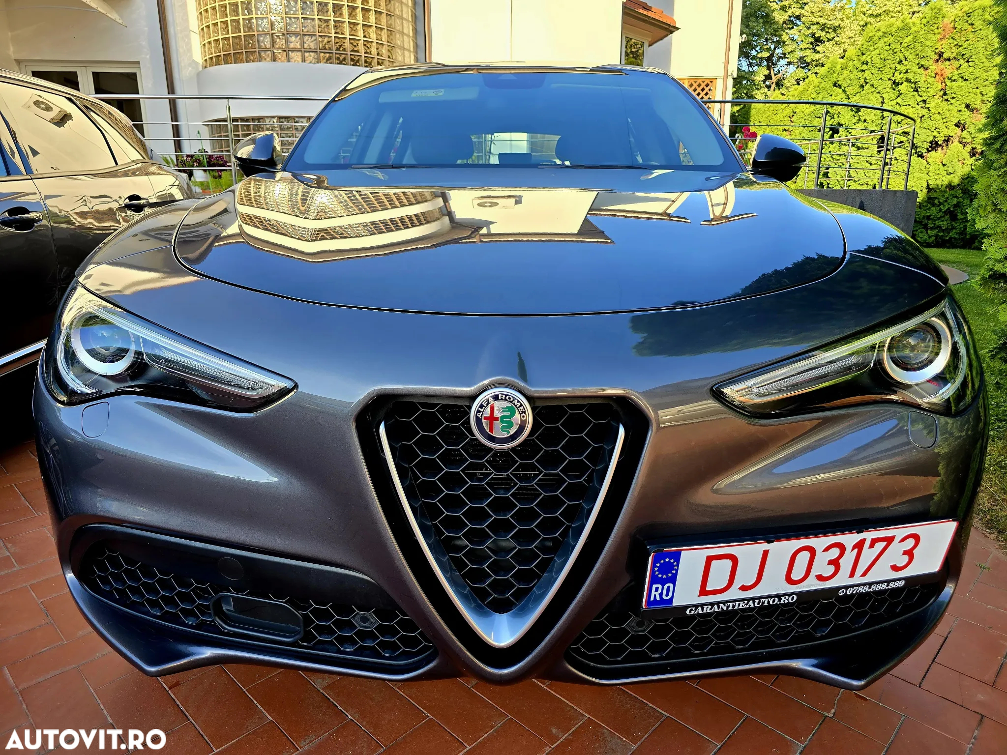Alfa Romeo Stelvio 2.0 Turbo 16V AT8-Q4 Sprint - 3