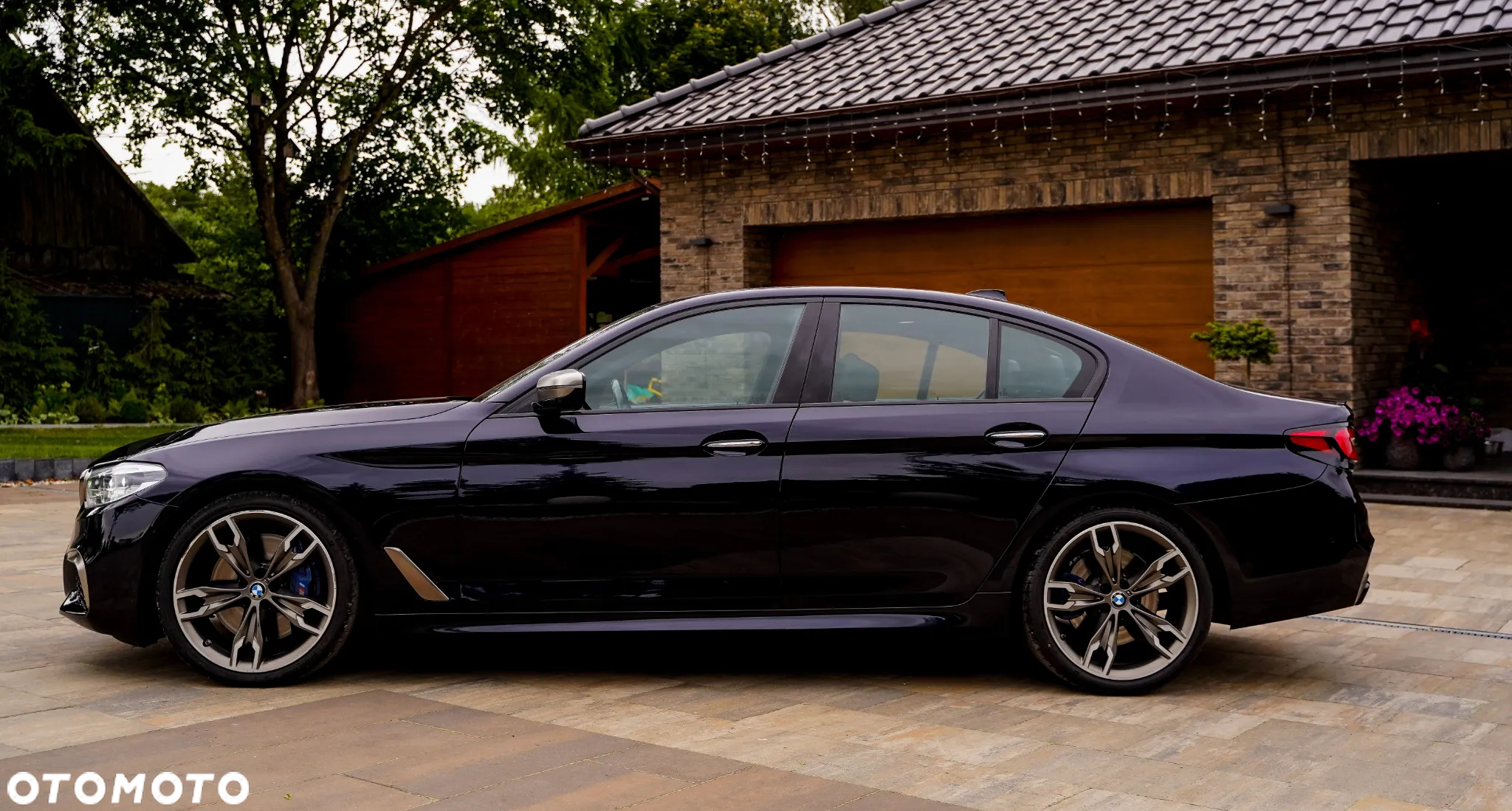 BMW Seria 5 M550i xDrive - 3