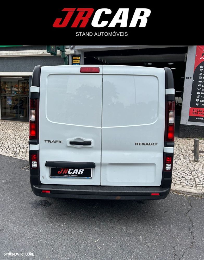 Renault Trafic - 18