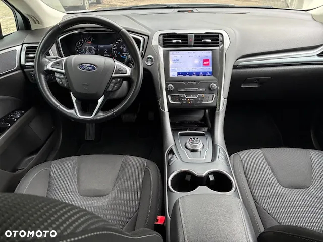 Ford Mondeo 2.0 EcoBlue Titanium - 25