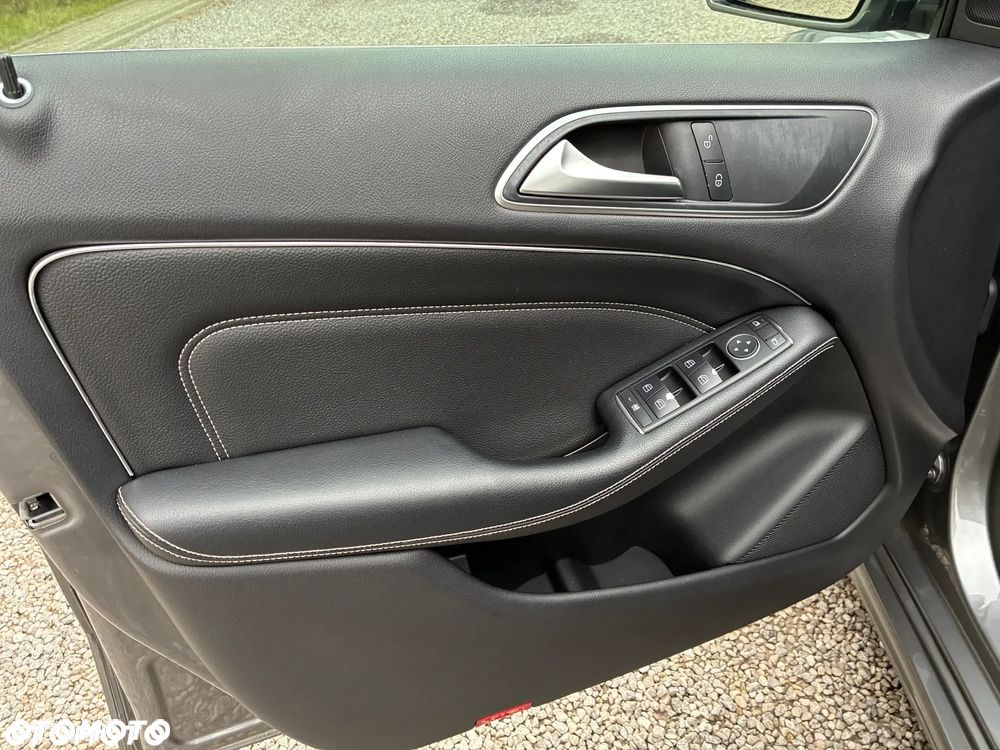 Mercedes-Benz Klasa B 180 BlueEFFICIENCY Edition - 10