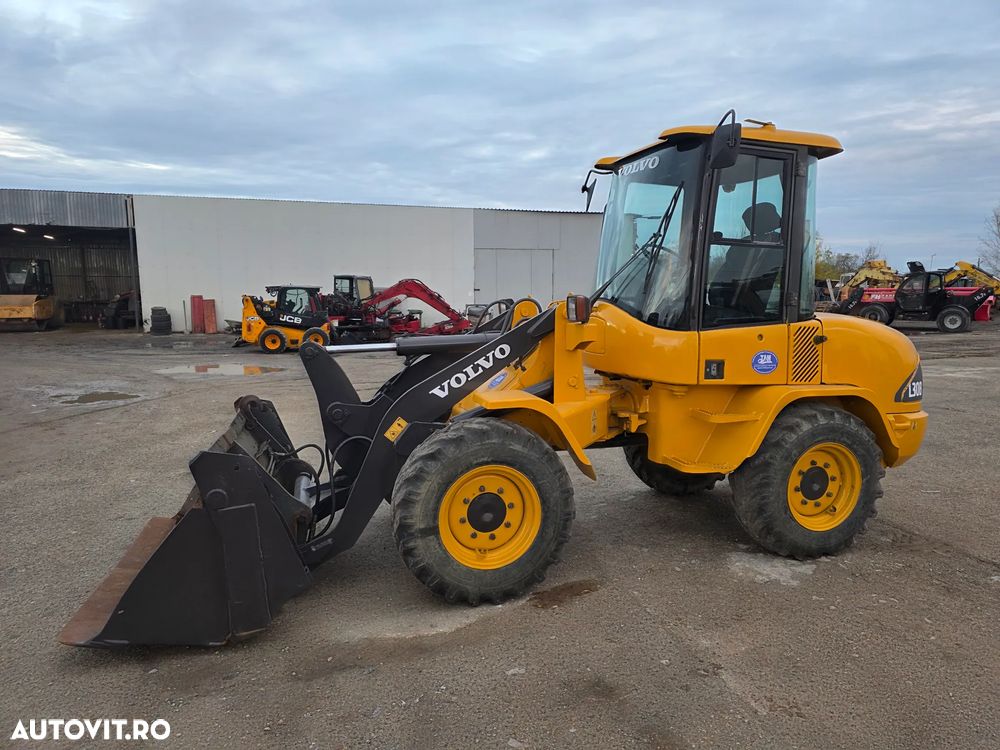 Volvo L30B incarcator frontal miniincarcator vola minivola compact