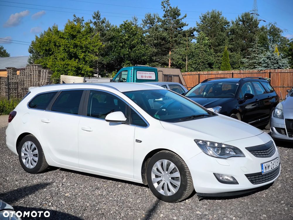 Opel Astra 1.6 T Cosmo - 2