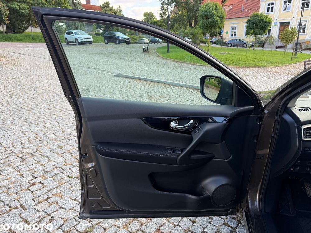 Nissan Qashqai 1.2 DIG-T Tekna+ - 28