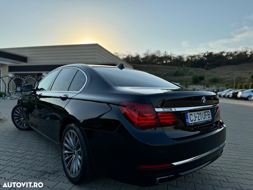 BMW Seria 7 740d xDrive - 9